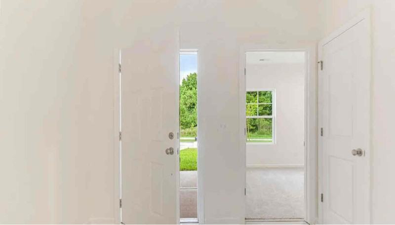 6748 Hardwick Ln - Photo 2 of 12