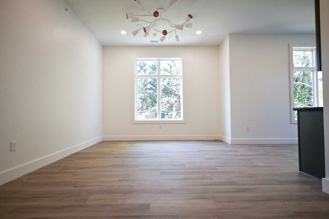 2307 Bedford Avenue - Photo 2 of 21