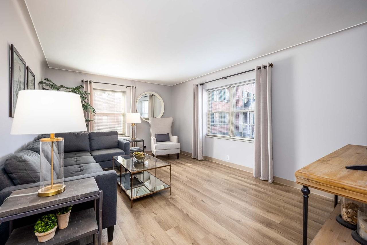 Rugby Square Apartments - Photo 6 of 17