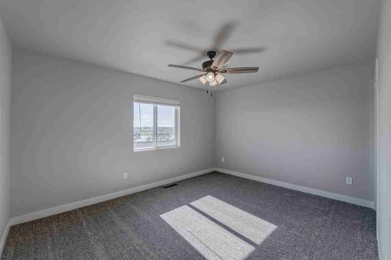 4819 5th Street - Photo 4 of 23