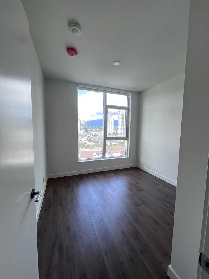 537 Cottonwood Ave #1003 - Photo 5 of 9