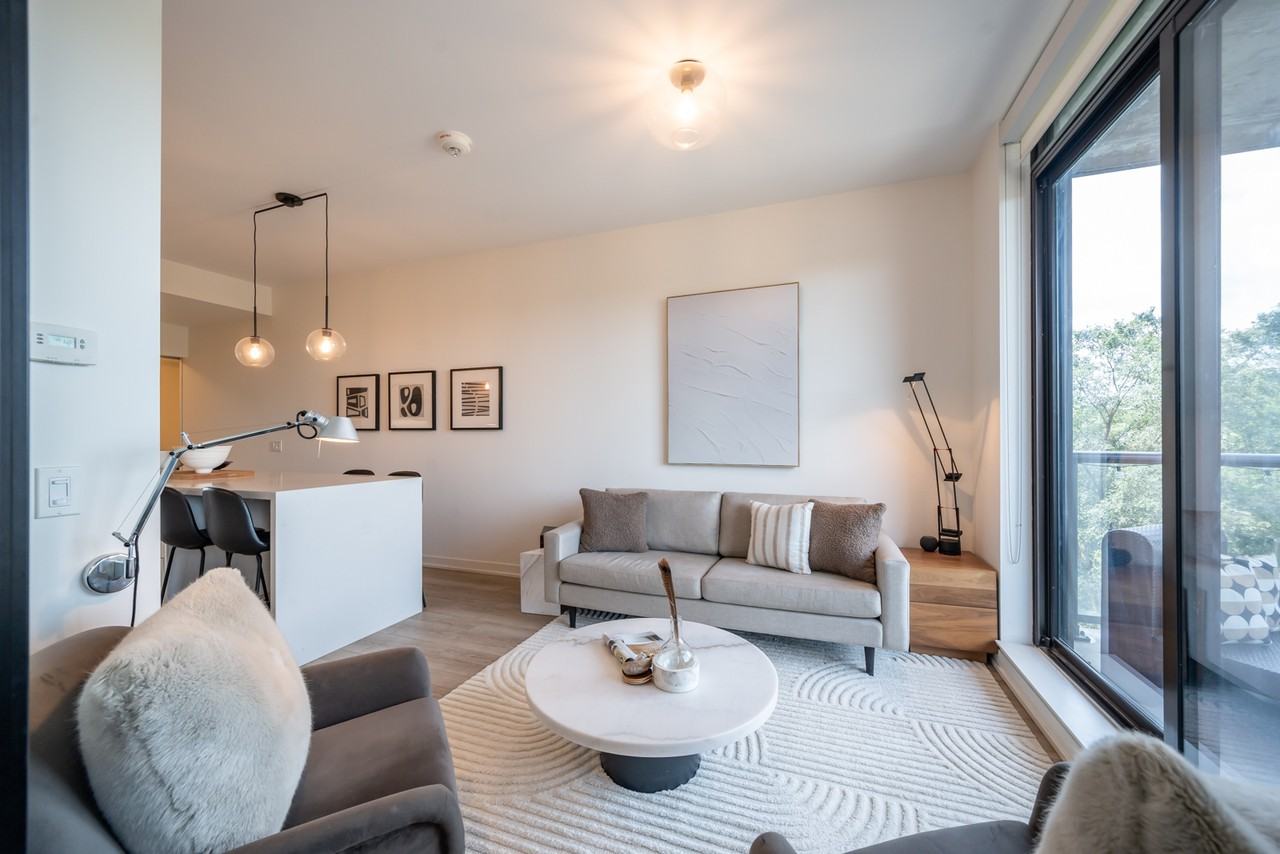 2118 Bloor Street West #410 - Photo 3 of 38