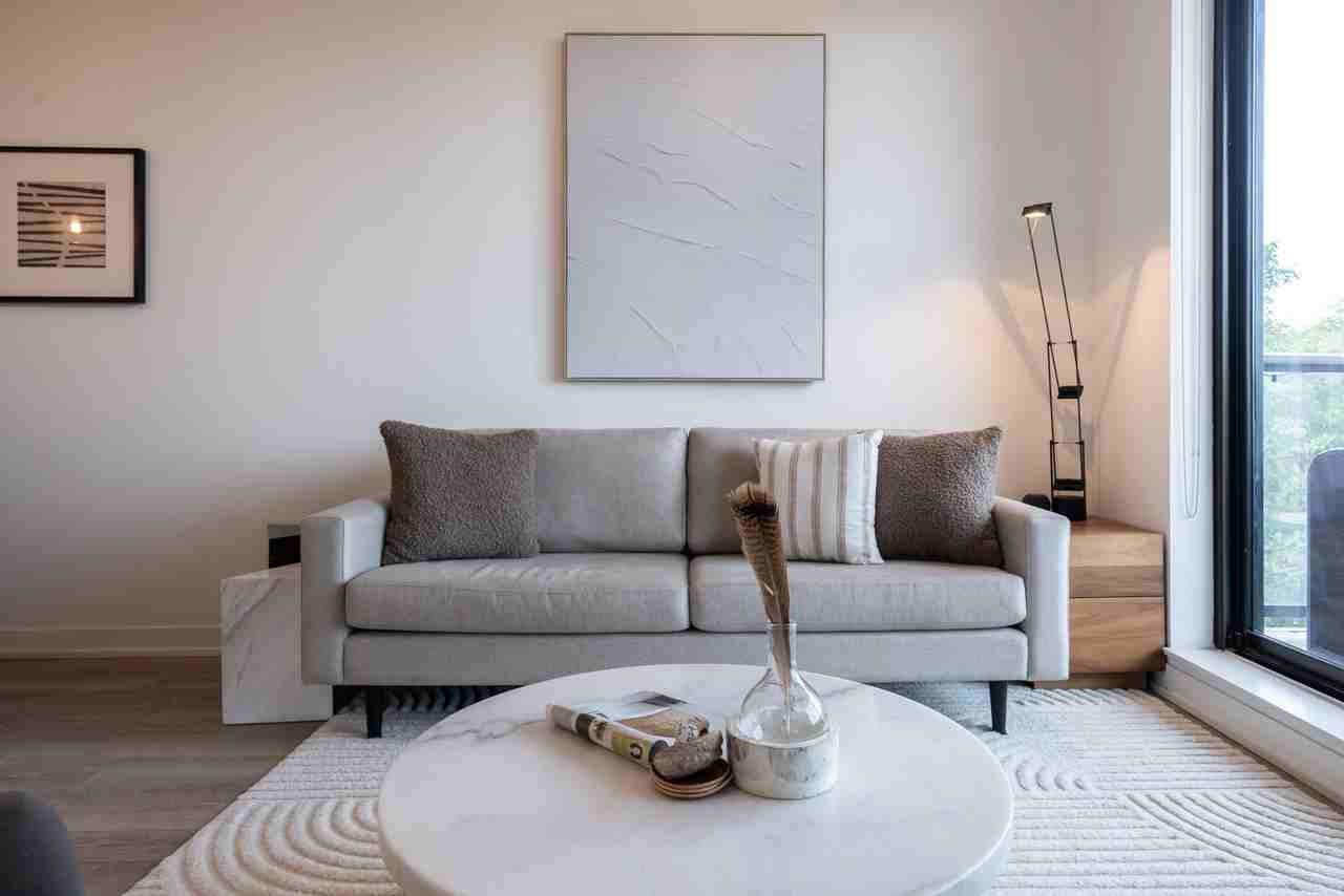 2118 Bloor Street West #410 - Photo 4 of 38