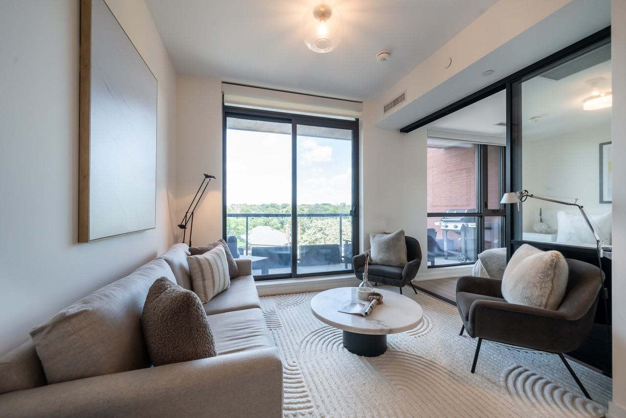 2118 Bloor Street West #410 - Photo 7 of 38