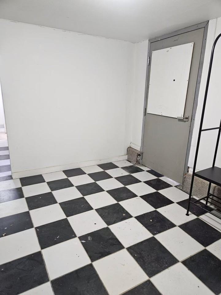 4050 Perry St #GF - Photo 6 of 9