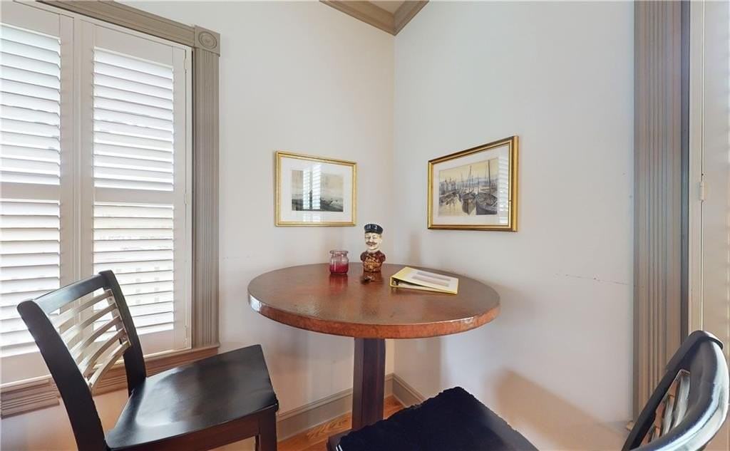 804B Howe St #B - Photo 7 of 18