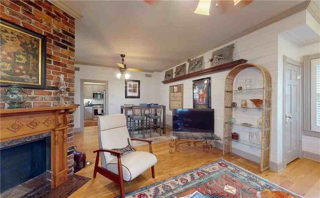 804A Howe St #A - Photo 6 of 17