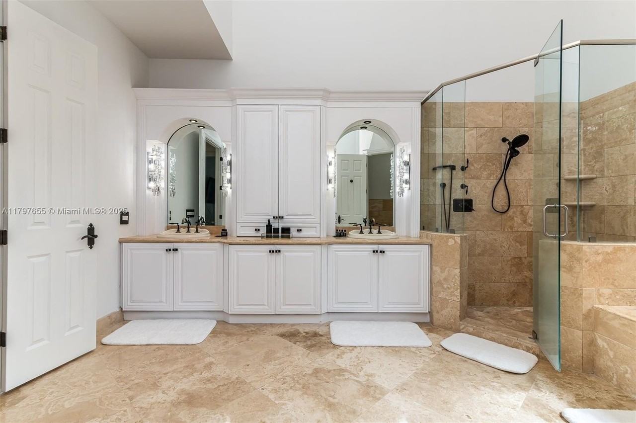 1309 Middle River Dr - Photo 6 of 50