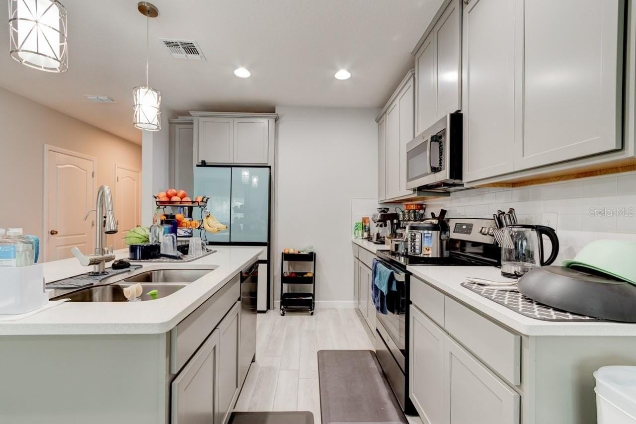 287 Cape Honeysuckle Place - Photo 5 of 21