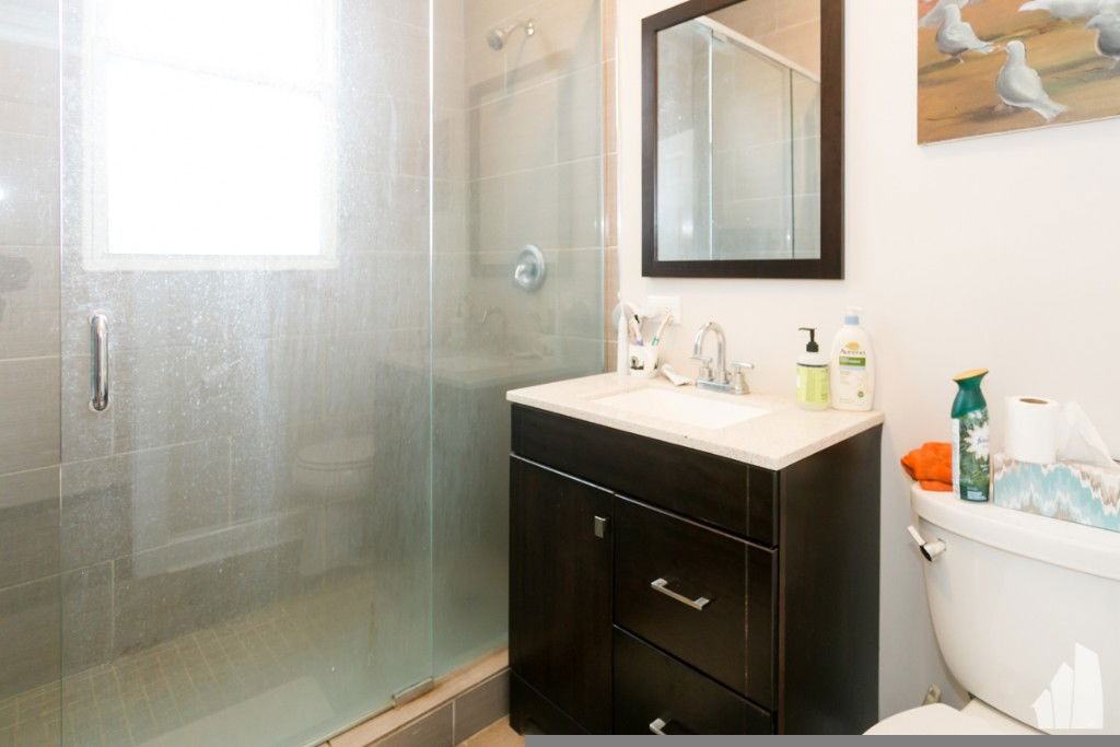 2506 W Argyle St #2 - Photo 7 of 7