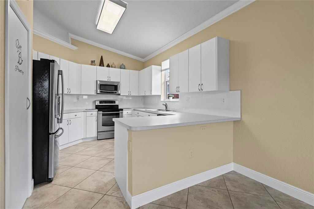 5101 Sw 134th Ave - Photo 5 of 8