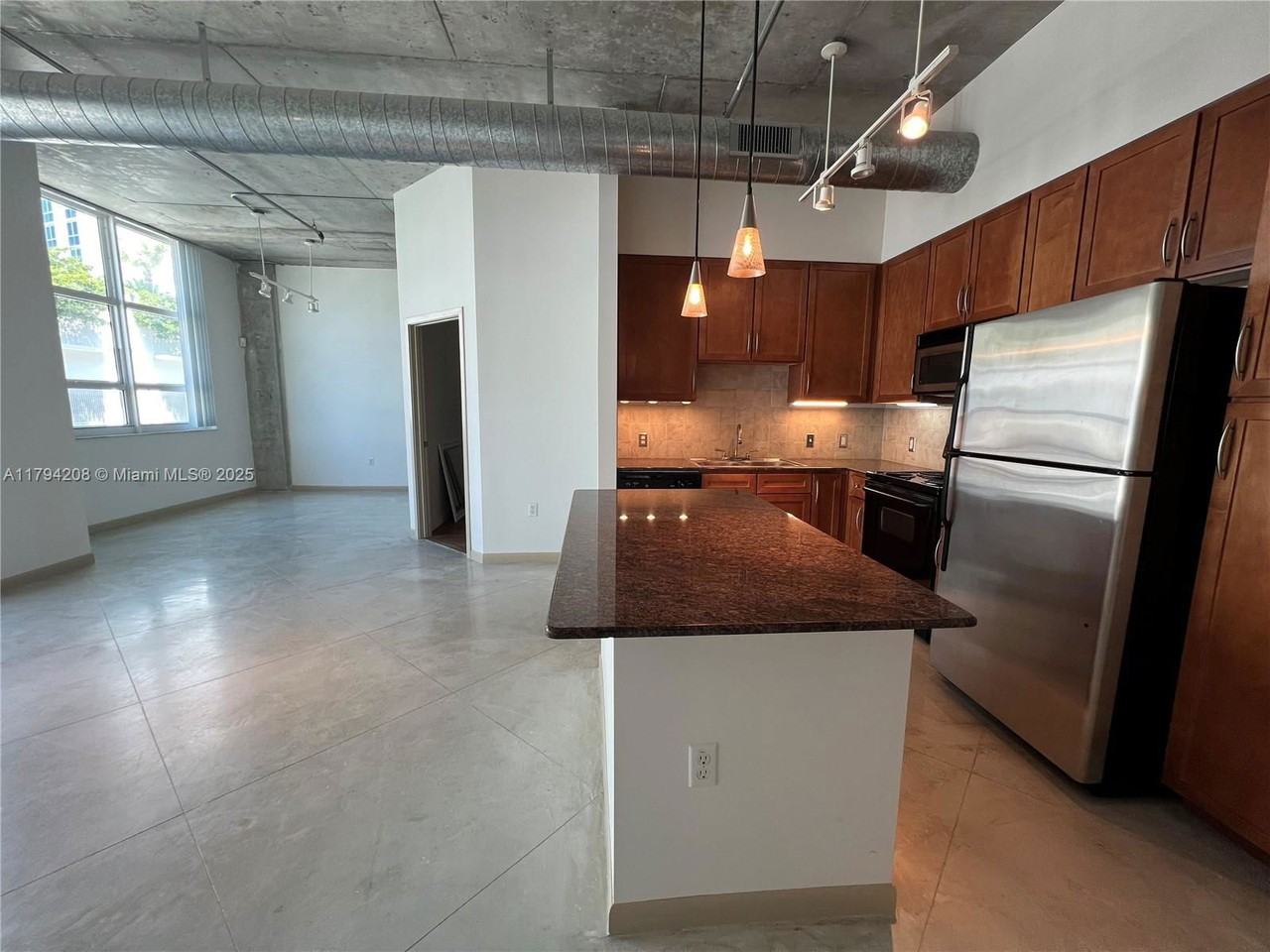 2001 Biscayne Blvd #2411 - Photo 2 of 8