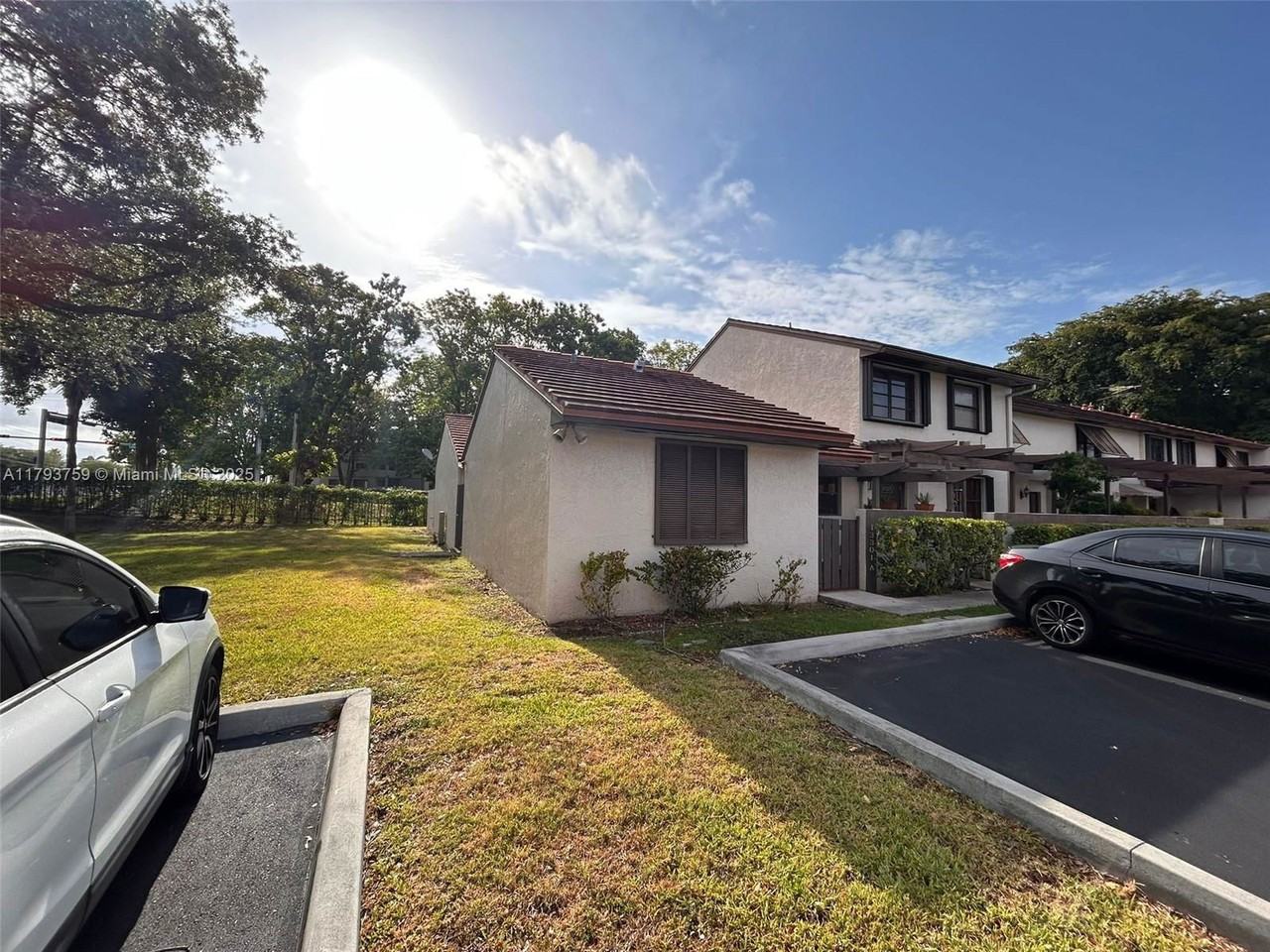 13301 Sw 88th Ter #A - Photo 2 of 7