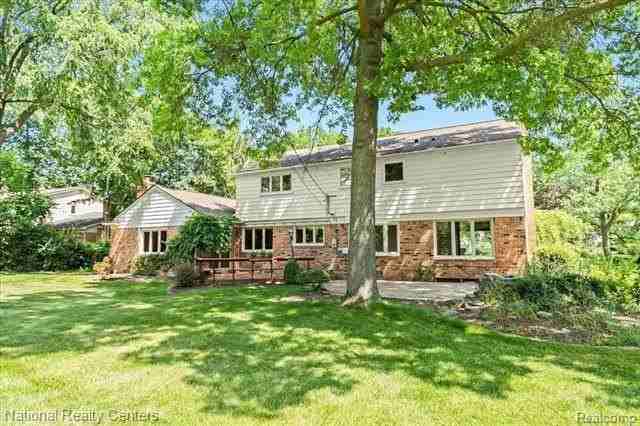 4258 Westover Dr - Photo 5 of 47