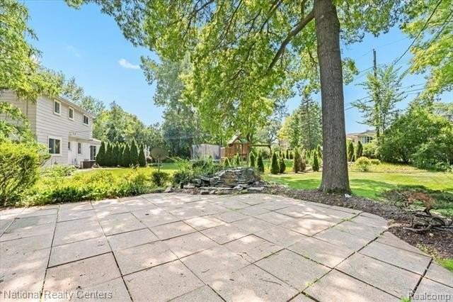 4258 Westover Dr - Photo 7 of 47