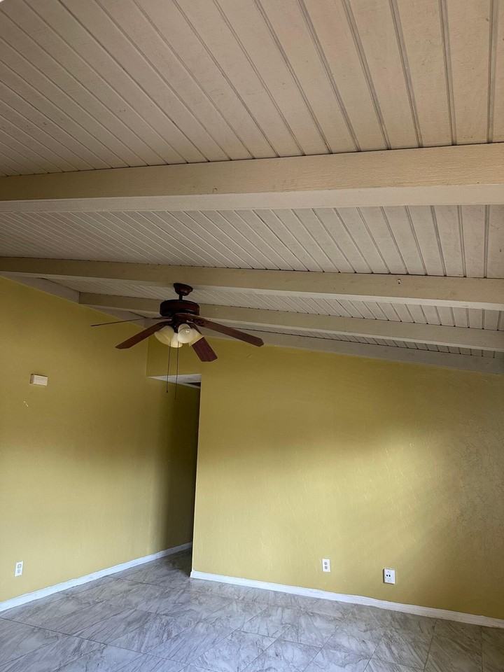 452 Glenwood Dr #452 - Photo 2 of 11