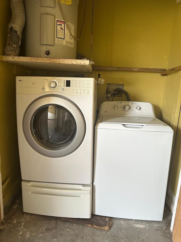 452 Glenwood Dr #452 - Photo 5 of 11