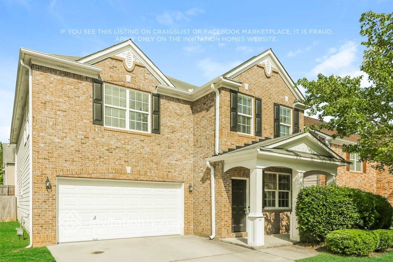 2718 Farmstead Ct - Photo 4 of 18