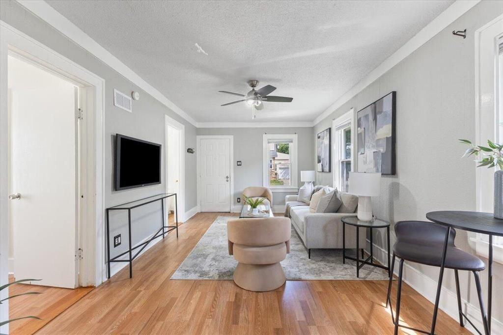 445 W Milton Ave - Photo 6 of 19