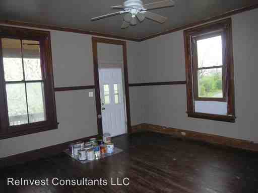 3707 Cass Ave - Photo 3 of 16