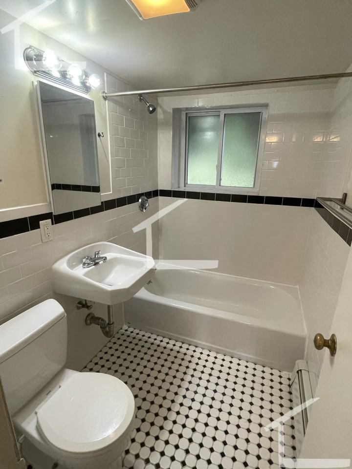 33 Westgate Rd #1 - Photo 5 of 6