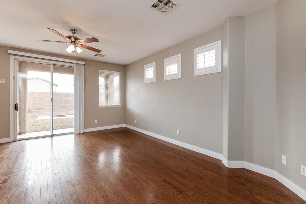 6317 Rubylyn Ave - Photo 4 of 17