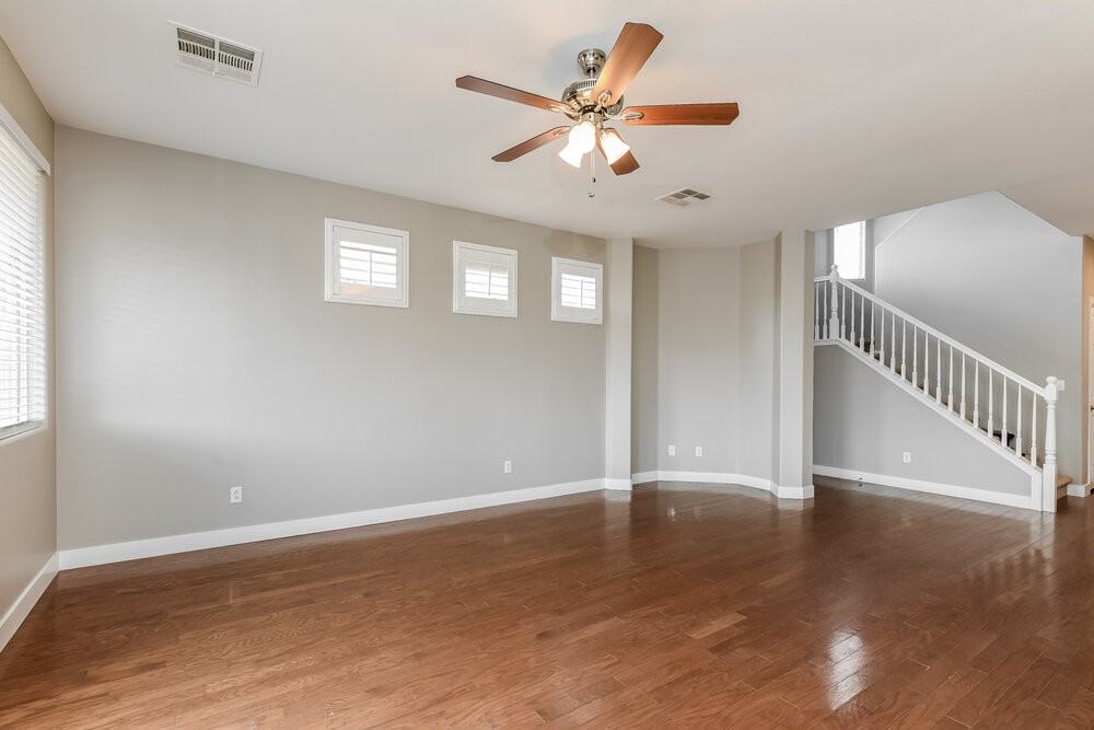 6317 Rubylyn Ave - Photo 5 of 17
