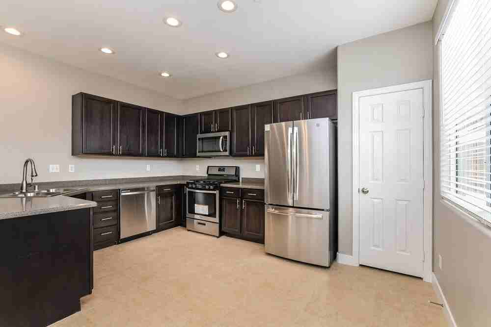 6317 Rubylyn Ave - Photo 6 of 17