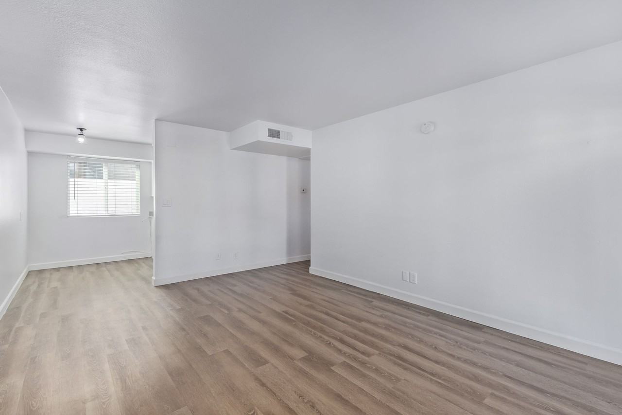 Vara Apartments - Photo 4 of 24