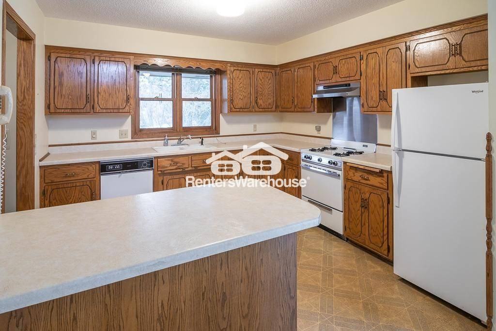 5439 264th St - Photo 2 of 14