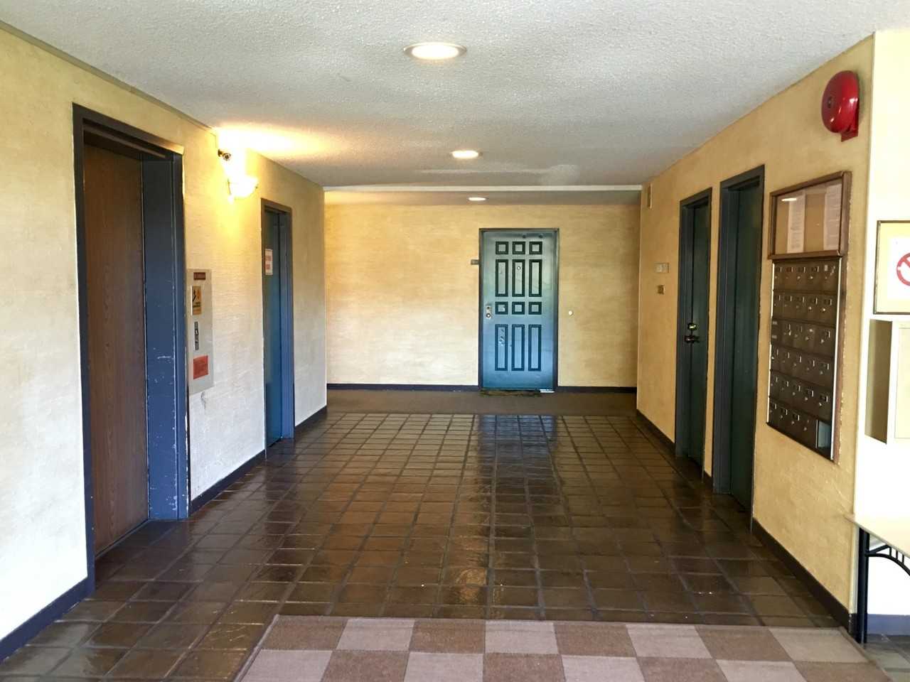 25700 University Ct #218 - Photo 3 of 16