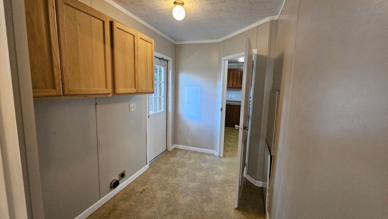 246 Dairy Cir - Photo 3 of 11