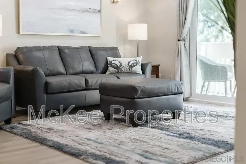 516 E Ave - Photo 5 of 28