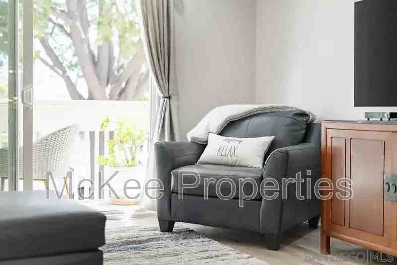 516 E Ave - Photo 6 of 28