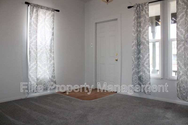 315 E City Center Dr - Photo 3 of 15