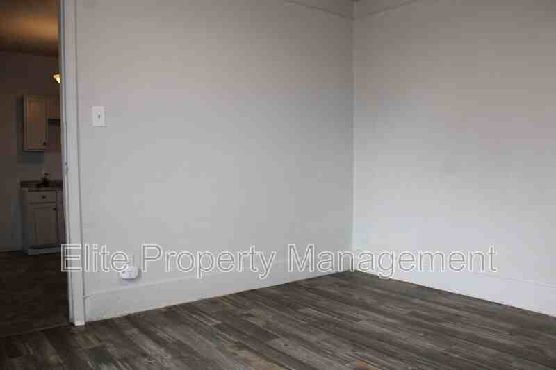 315 E City Center Dr - Photo 7 of 15