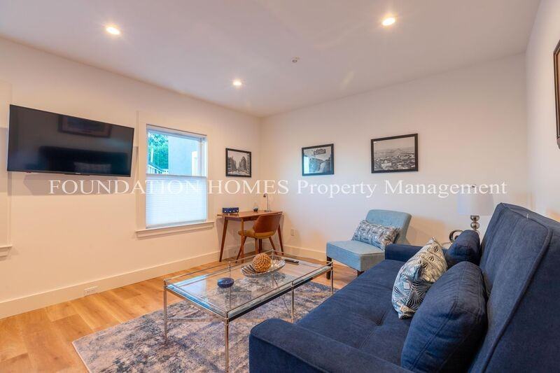 14 Princess Ln #4 - Photo 2 of 17