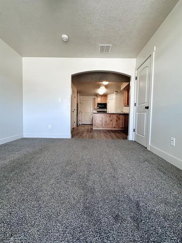 483 Nw #3 - Photo 3 of 13