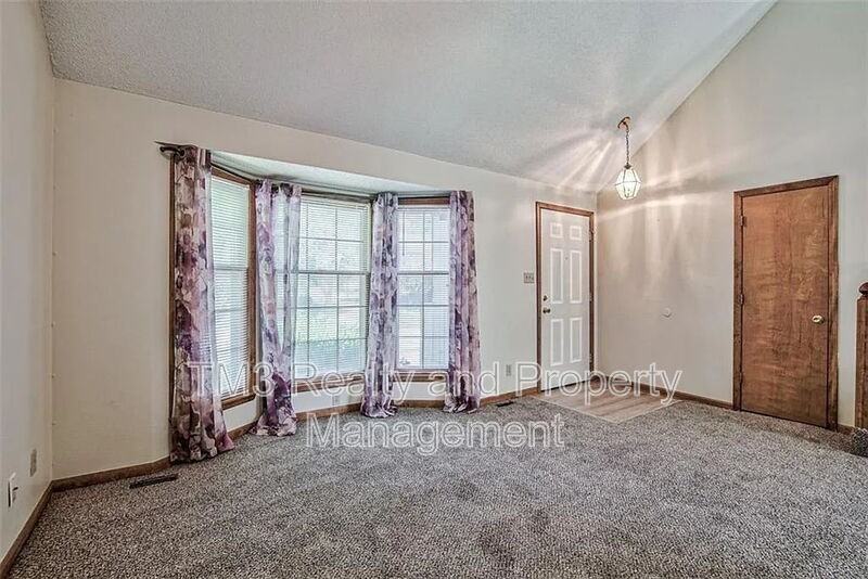 3521 Remington Ln - Photo 6 of 32