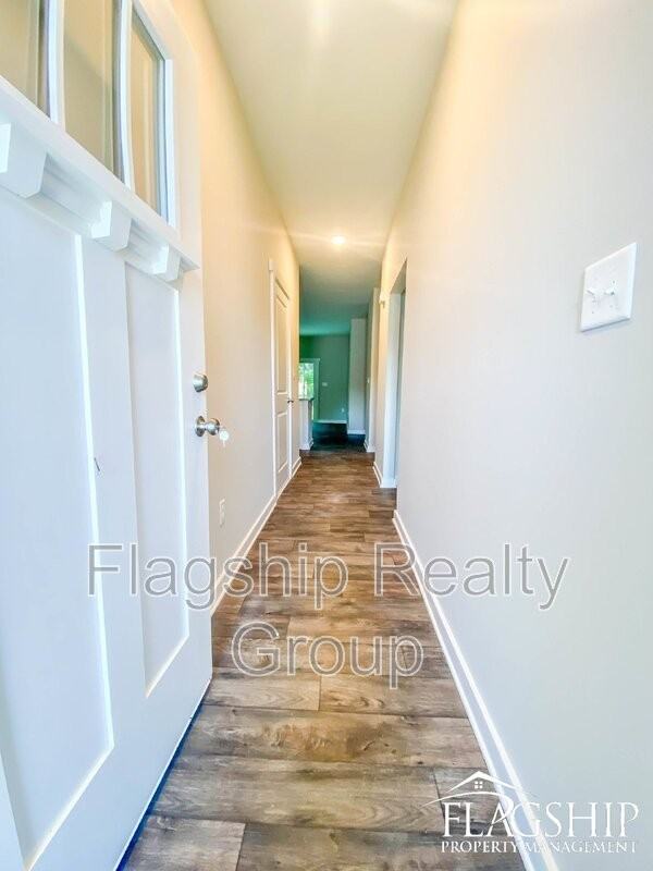 1509 S Taylor St - Photo 3 of 21