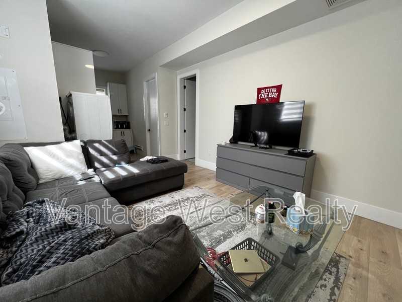 23B - Photo 5 of 10