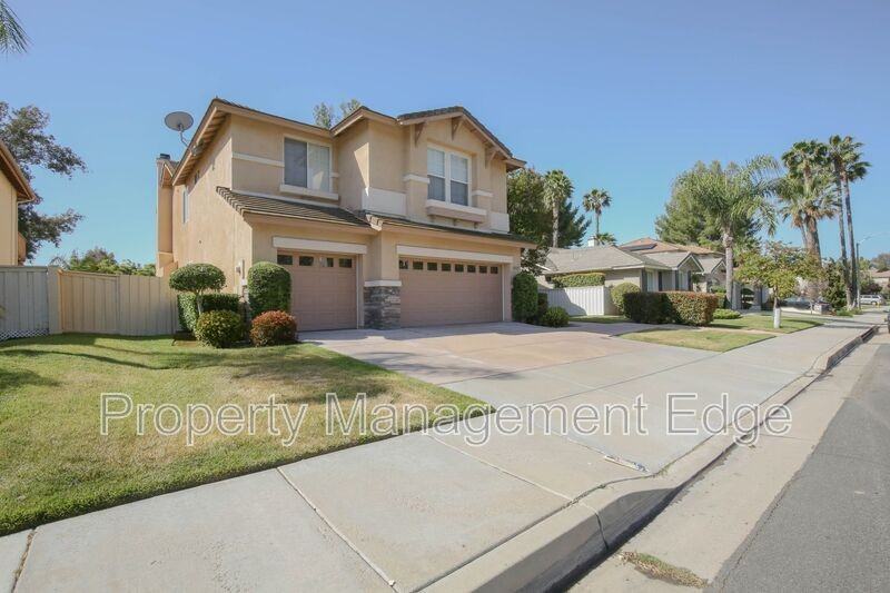 32555 Favara Dr - Photo 3 of 37