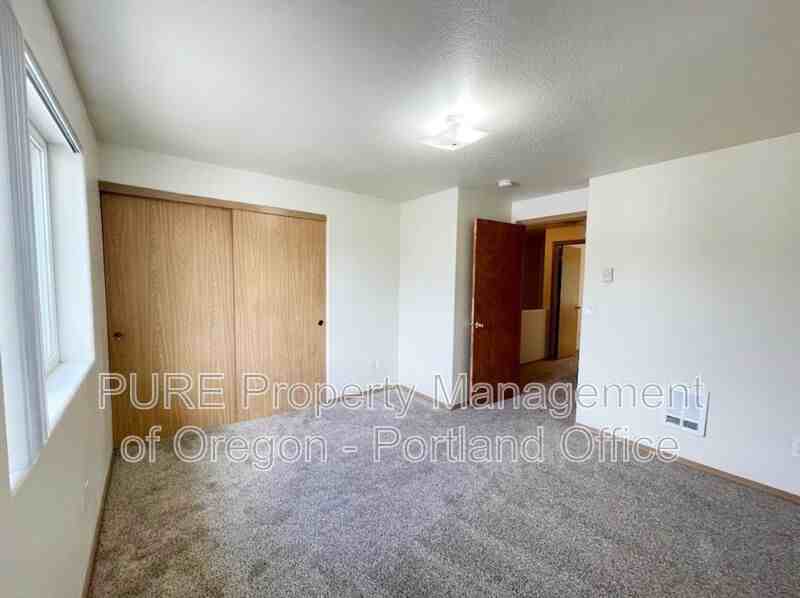 2619 Se 125th Ave #2 - Photo 2 of 12