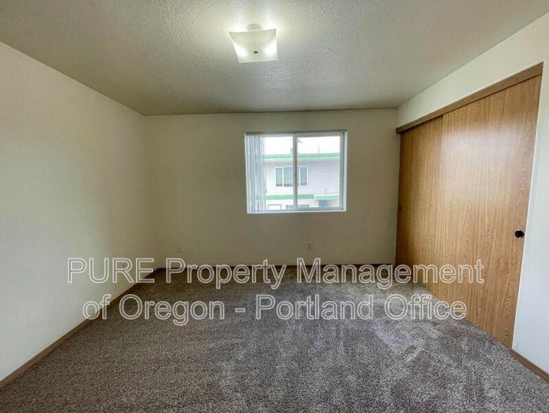 2619 Se 125th Ave #2 - Photo 3 of 12