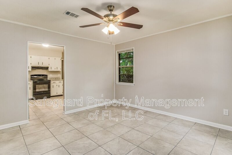 1015 Winton Ave #A - Photo 2 of 21