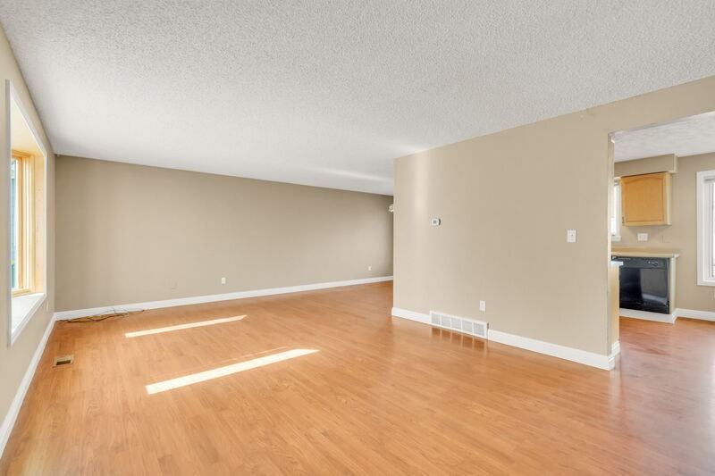 3101 S Evanston Way - Photo 3 of 32