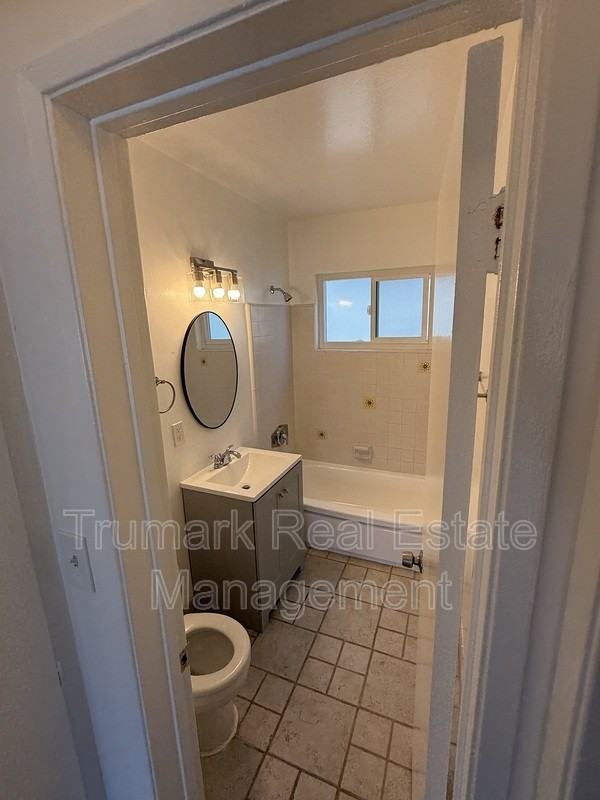 110 N Cedar St #23 - Photo 5 of 10