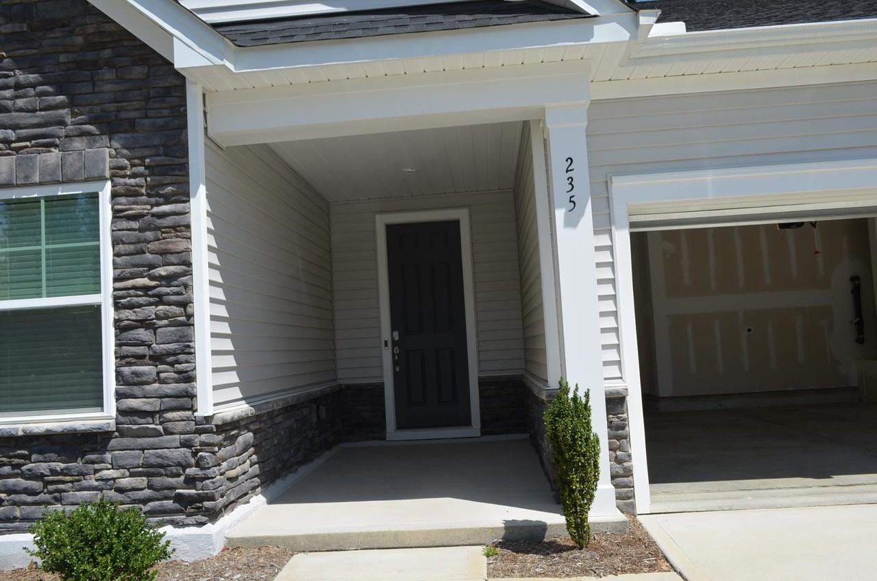 235 Sea Cave Ln - Photo 4 of 31