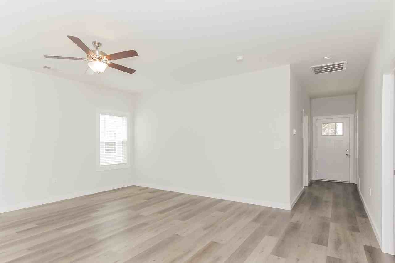 2309 Newland Rd - Photo 3 of 16