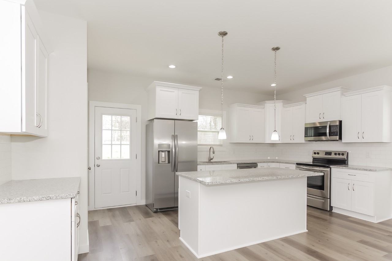 2309 Newland Rd - Photo 7 of 16